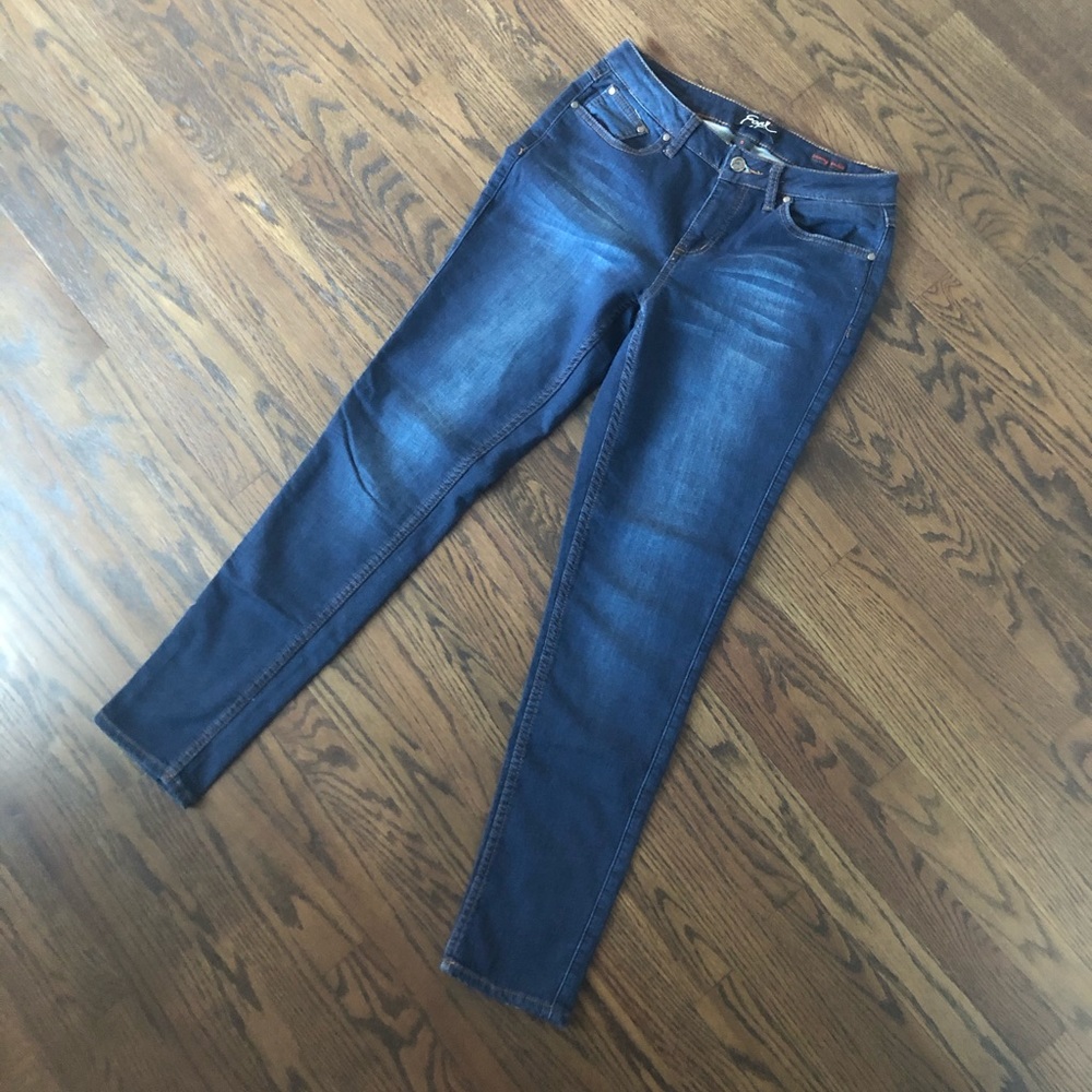 Earl Jeans- Skinny leg